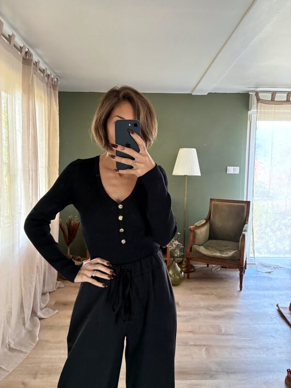 Basic Mathilde noir, porté avec Blouse Amour